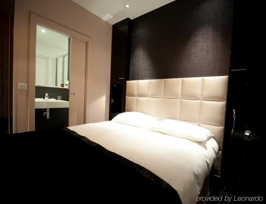 Hotel First Tour Eiffel