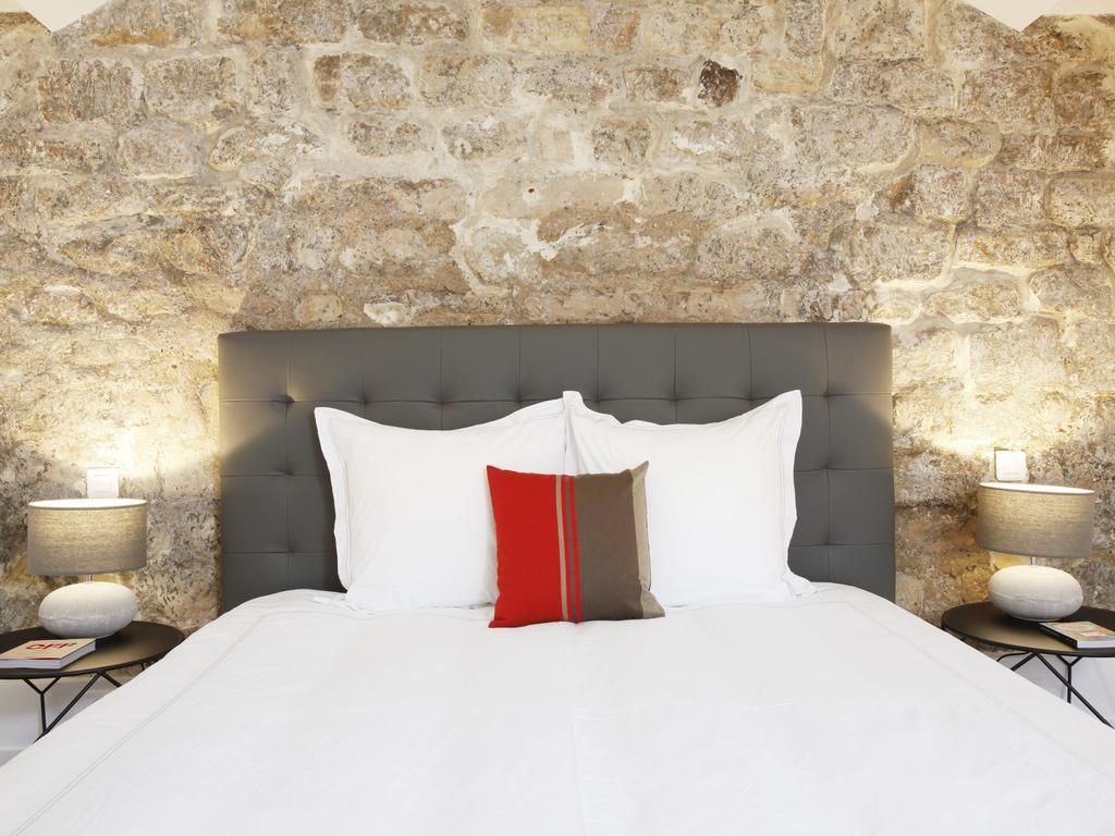 Charming 2br-2ba Between Le Marais & Le Louvre Apartment