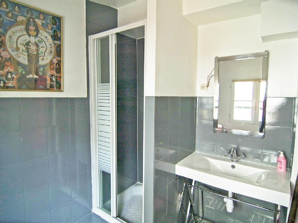 Moulin Rouge Apartment *