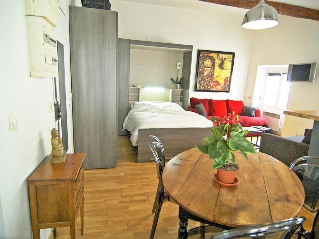 Apartment Moulin Rouge Paris