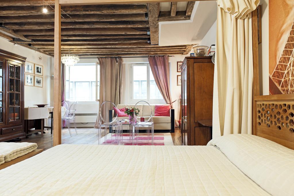 Camallo Apartment Paris