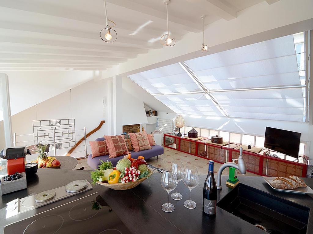 Apartment Picasso Atelier Paris