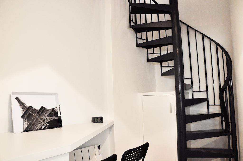 Appartement Duplex De Charme Au Coeur De Montmartre Paris