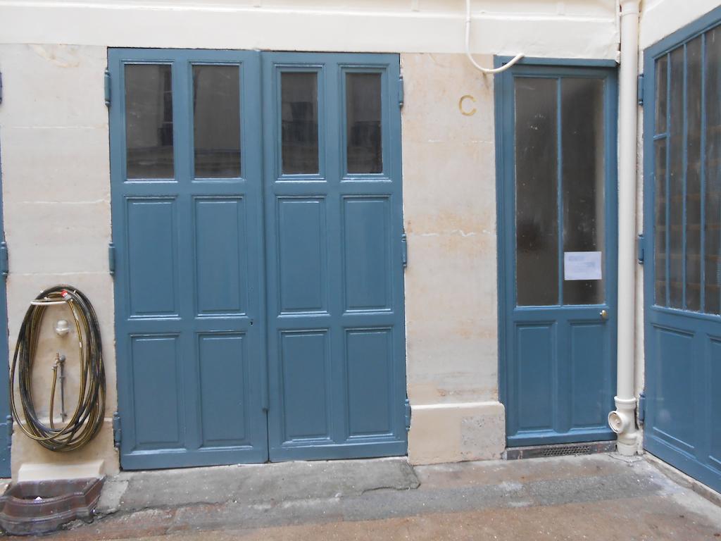 Le Marais Rosiers Paris