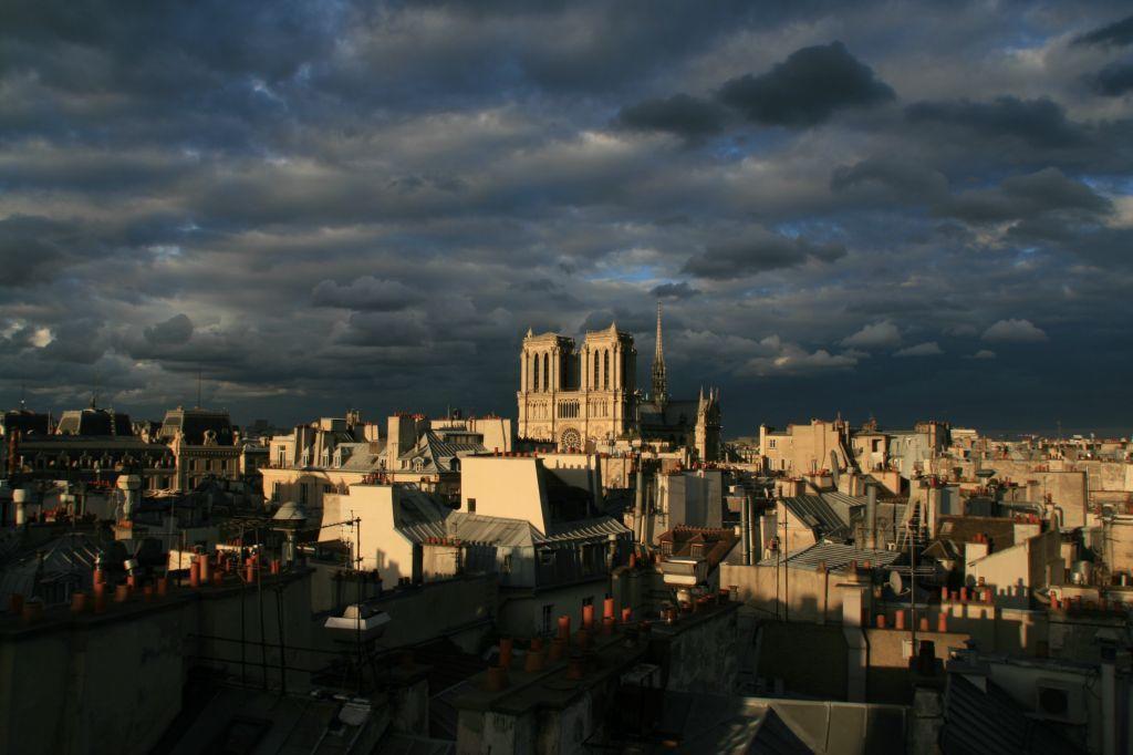 Notre Dame Flat