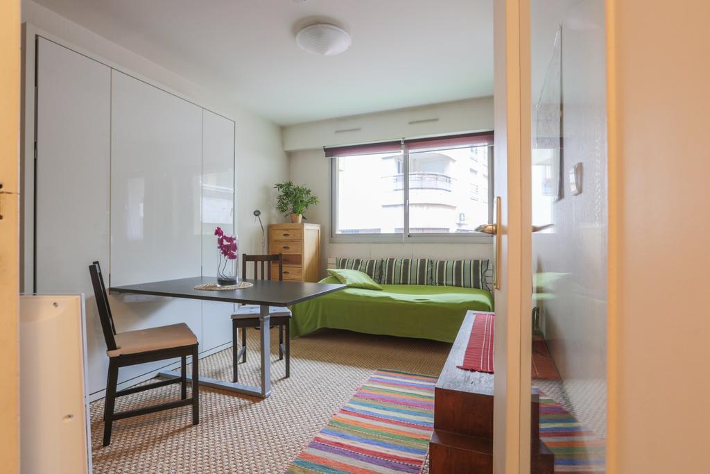 Apartment Studio Buttes Chaumont