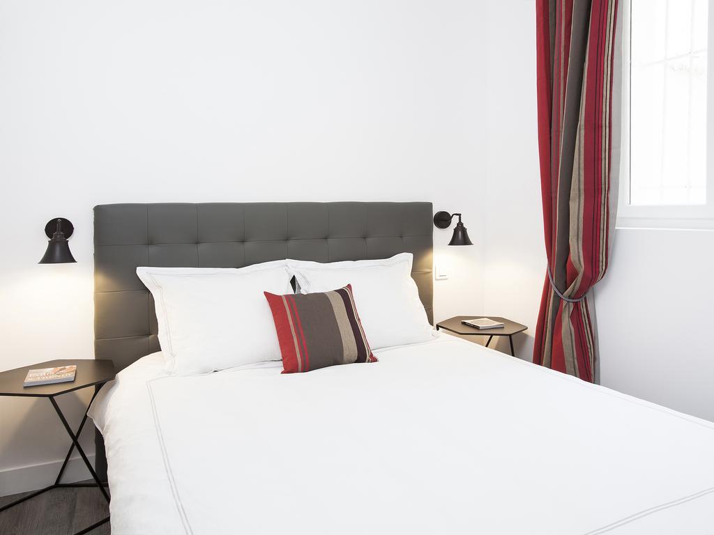 Charming 2br-2ba Between Le Marais & Le Louvre