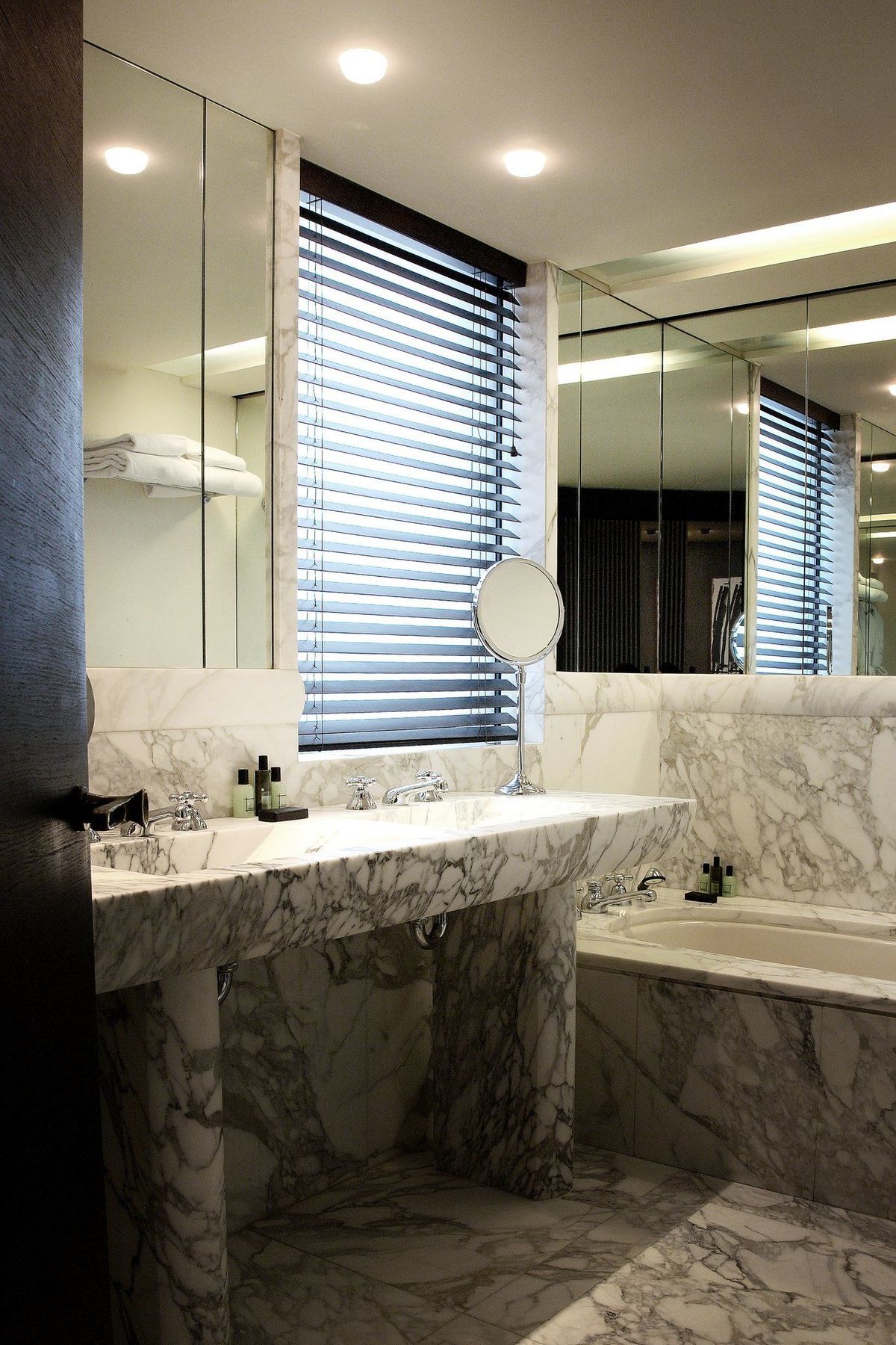 Hotel Square 5*
