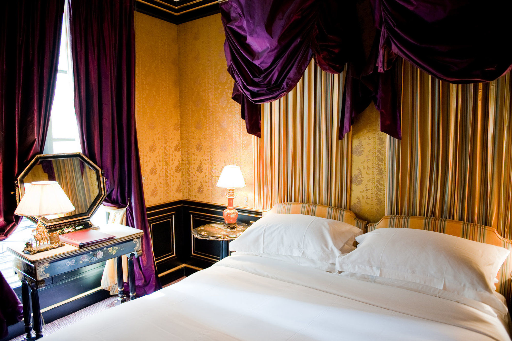 Hotel L'hotel 5*