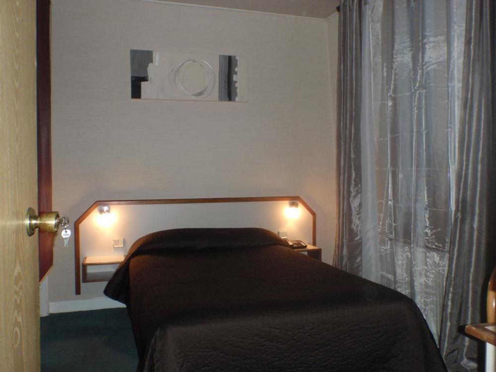 Du Maine Hotel 2*