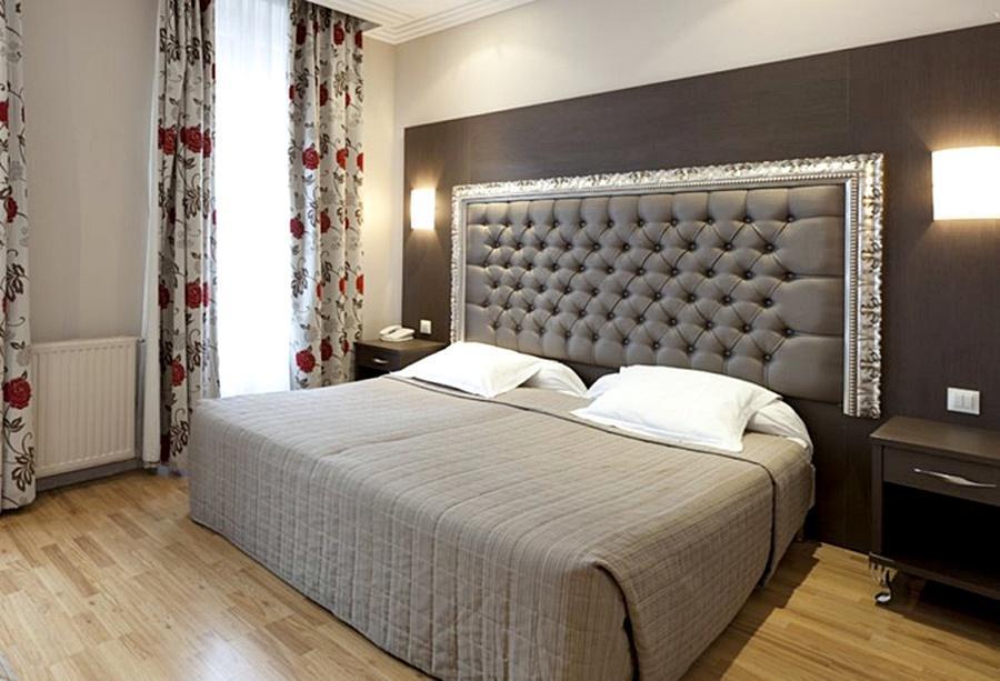 Riviera Hotel