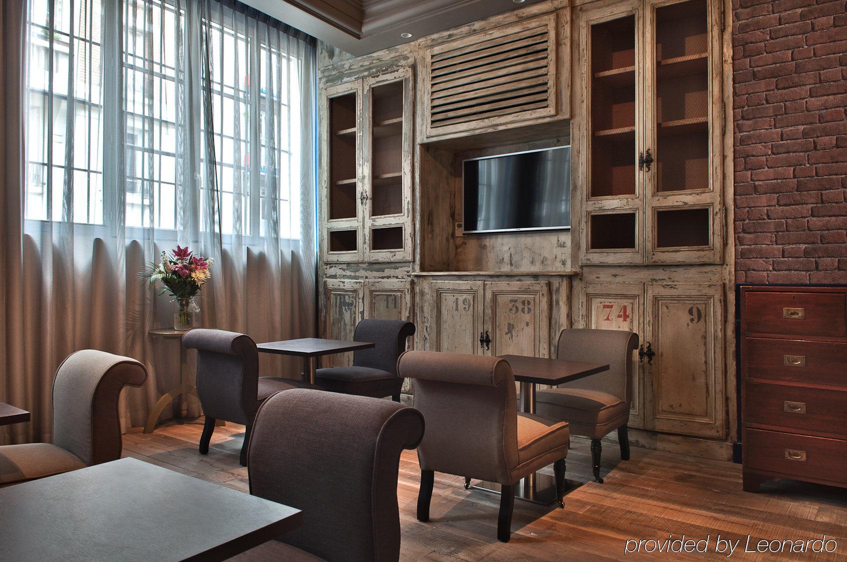 Le Robinet D'or Hotel 3*