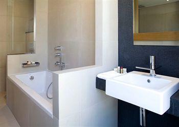 Marceau Champs-elysees 3* Paris