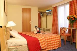 Moulin Plaza Hotel