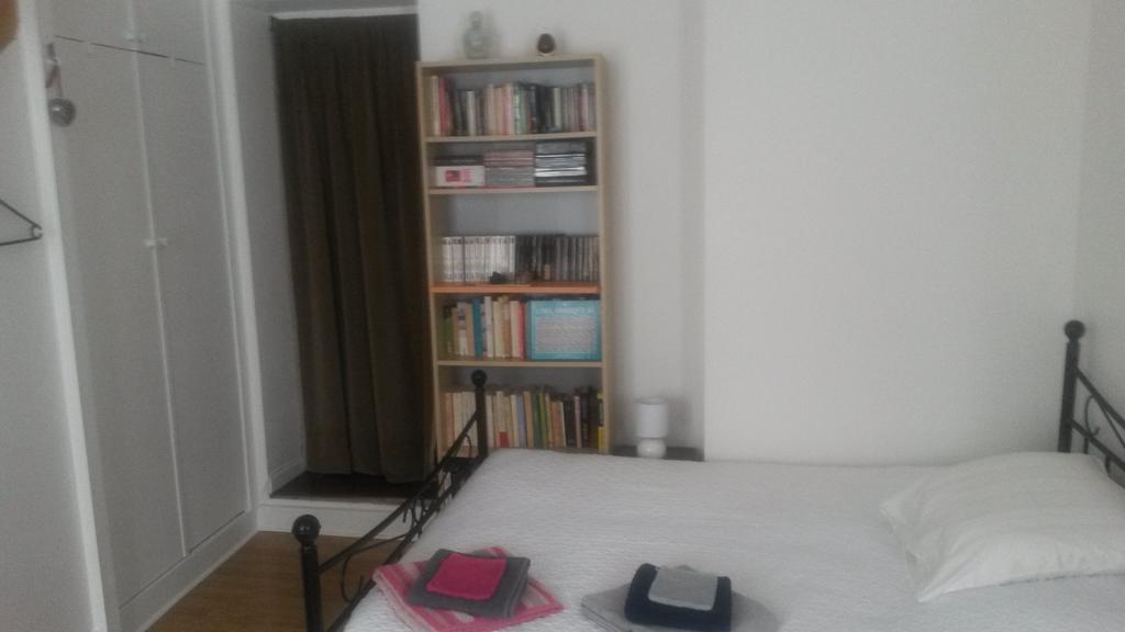 D'hote Des Artistes Bed & Breakfast *