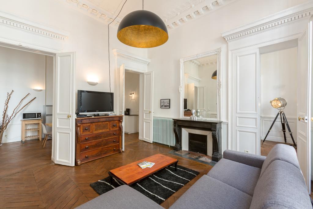 Habitat Parisien - 2br-1ba - Opera Palais Royal Apartment *