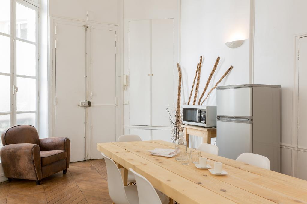 Apartment Habitat Parisien - 2br-1ba - Opera Palais Royal Paris