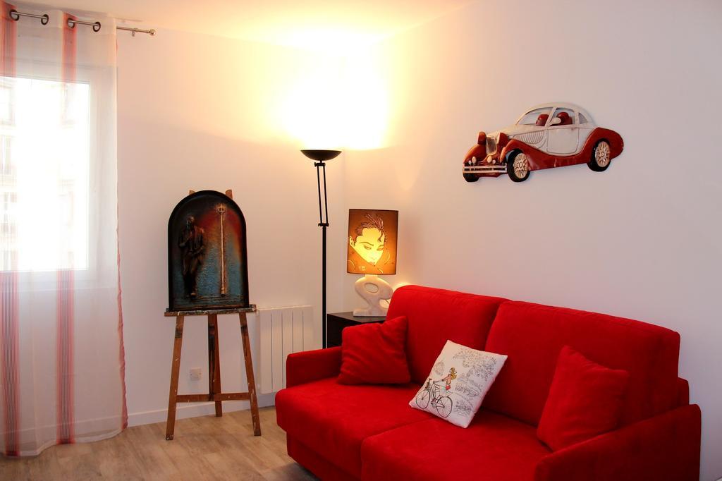 Fun And Quiet Apartment Paris