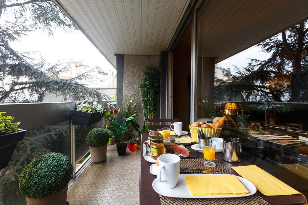 Junior Tour Eiffel Bed & Breakfast Paris
