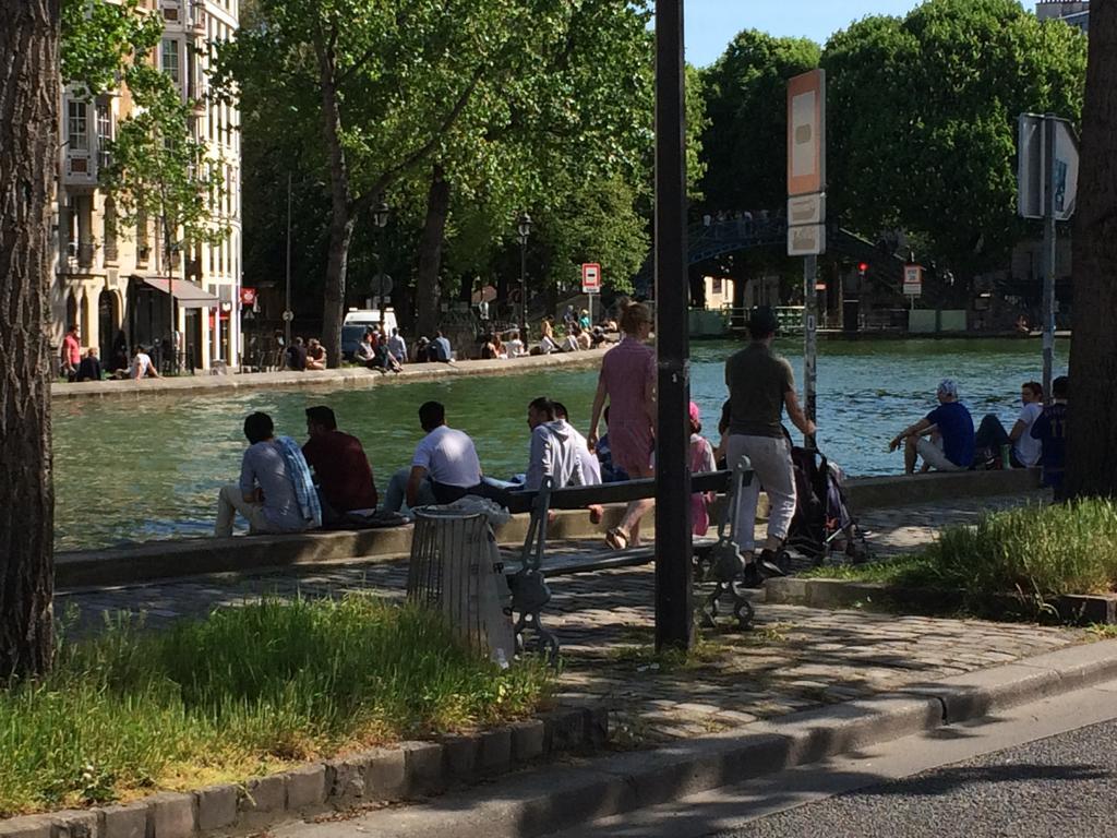 Canal - Gare De L'est * Paris