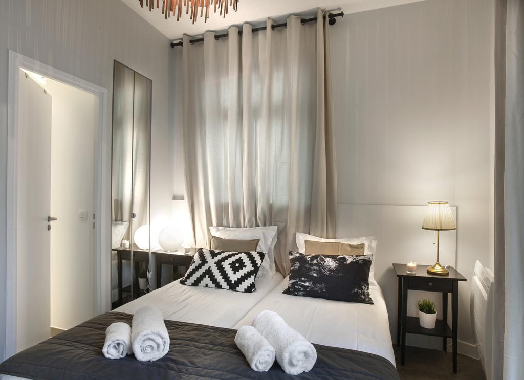 Apartment Sweet *