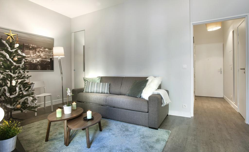Apartment Sweet Paris