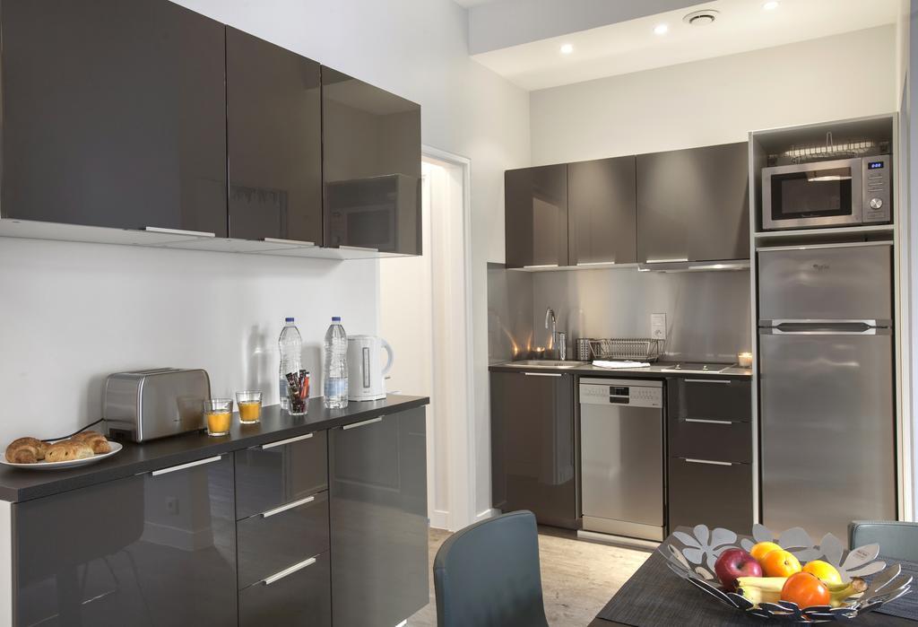 Apartment Sweet Paris