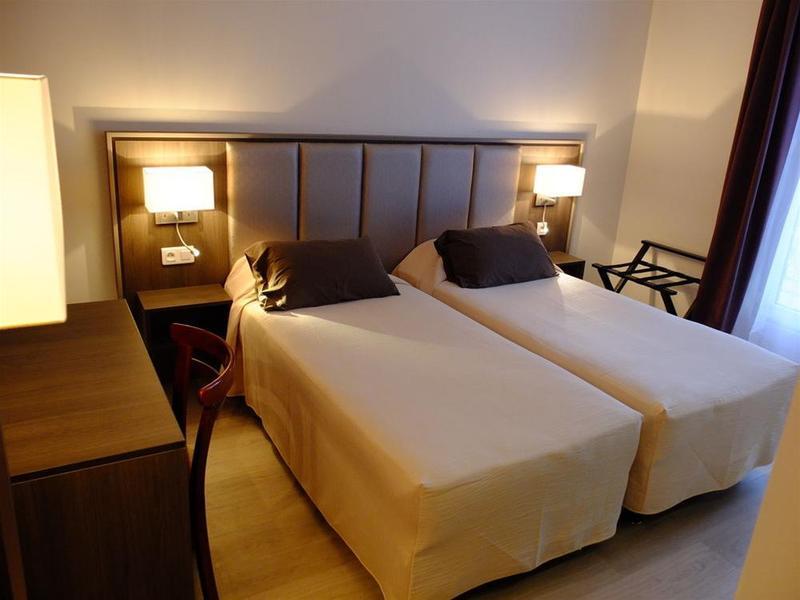 De Flore - Montmartre Hotel Paris