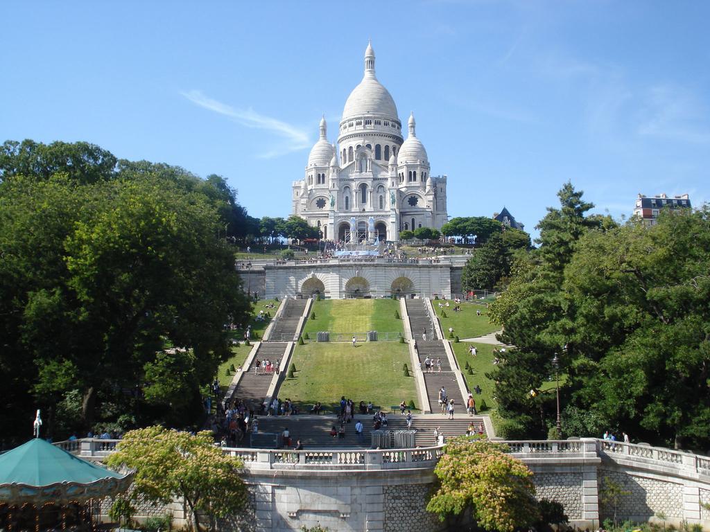 Duplex De Charme Au Coeur De Montmartre Paris