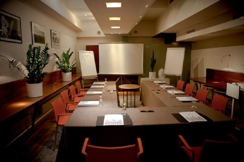 Hotel Golden Tulip Opera De Noailles 4*