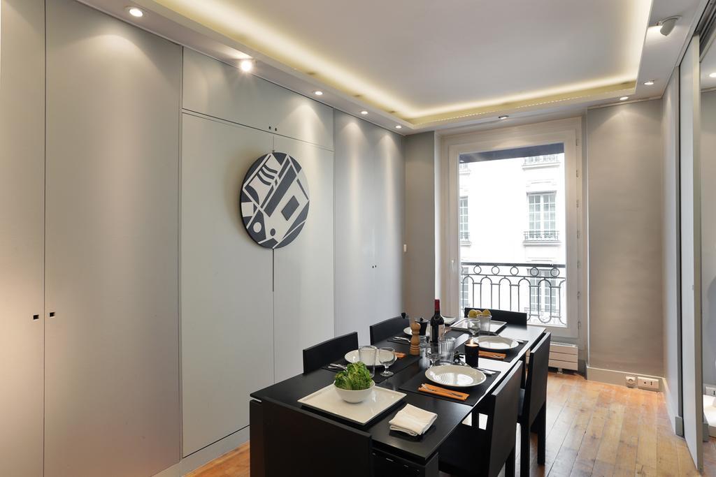 Faubourg Chic Apartment *