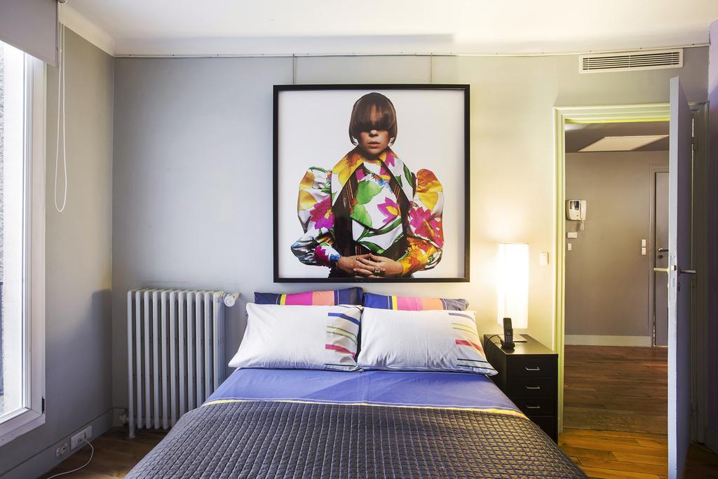 Faubourg Chic Apartment *