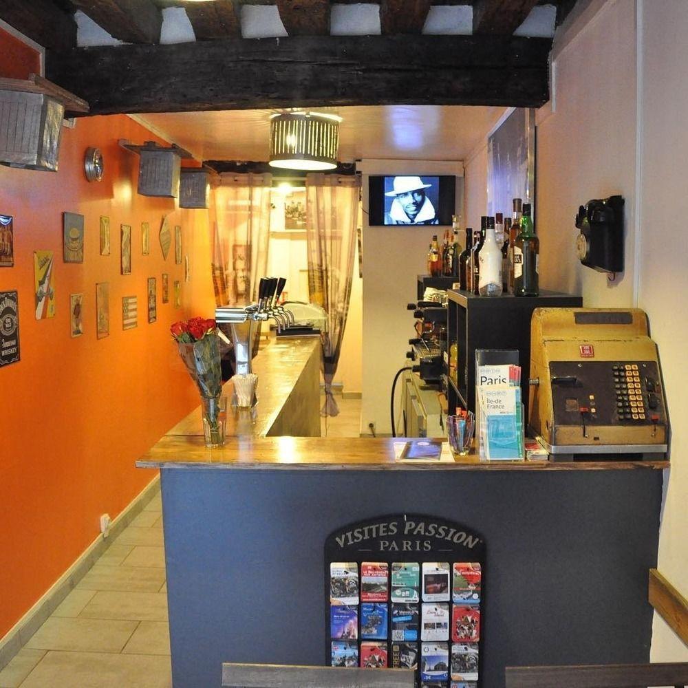 Le Globe *