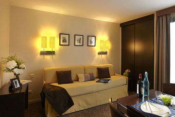 Aparthotel Citadines Republique 3*