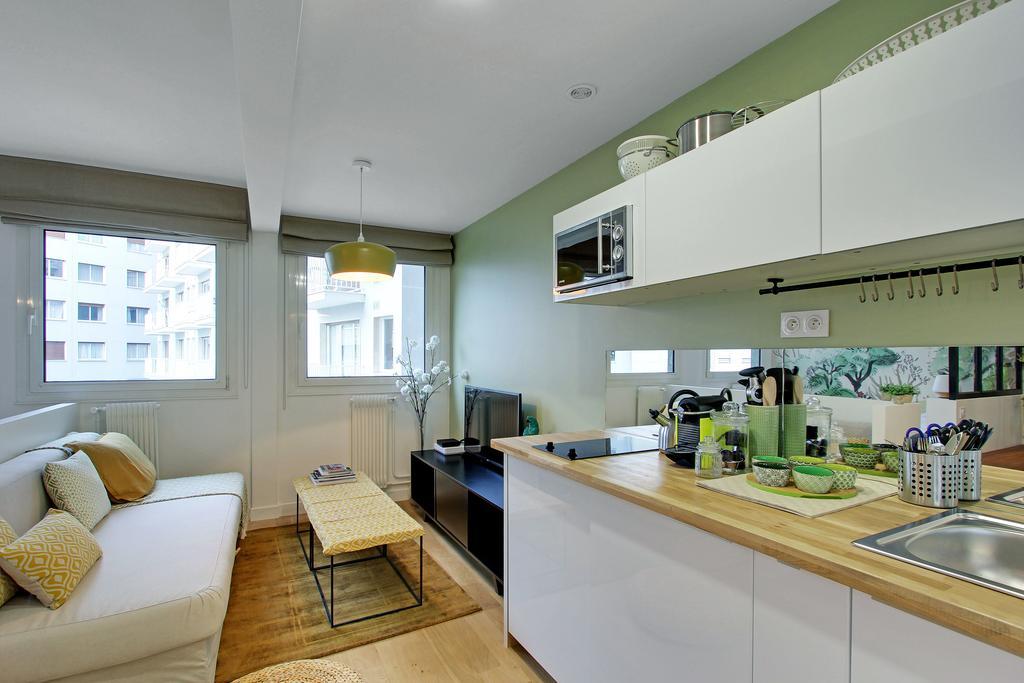 Pick A Flat's In Eiffel Tower- Boulevard De Grenelle Apartment