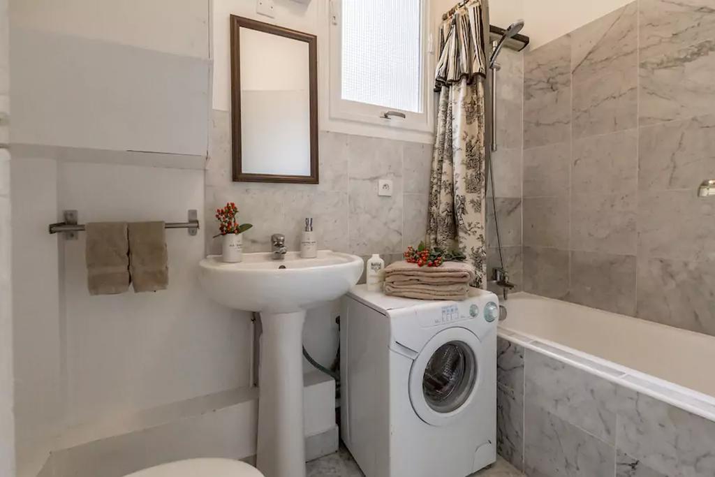 Saint Louis En Ile Apartment Paris