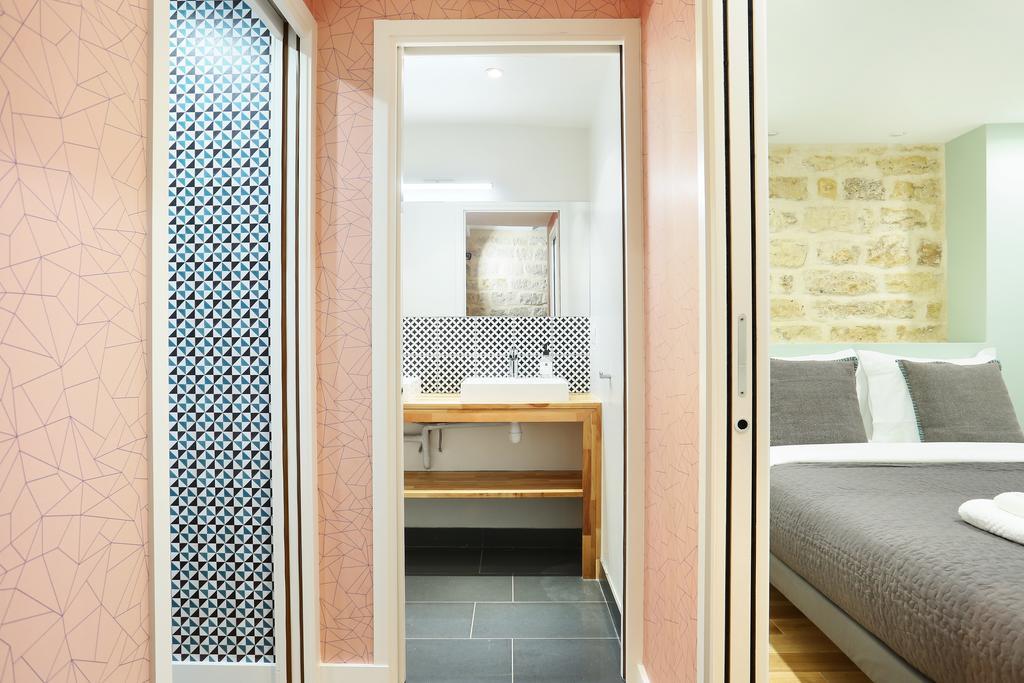 Rent A - Charon 3 Paris