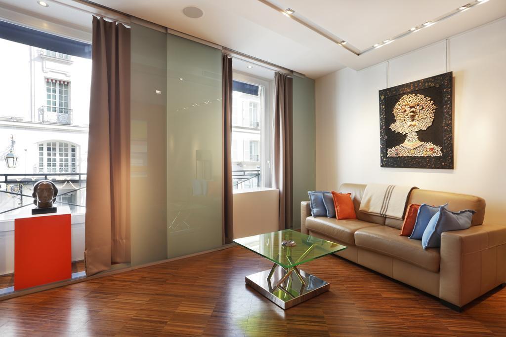 Terrace Matignon Apartment *