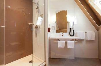 Ibis Styles Cadet Lafayette Paris