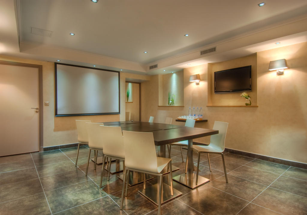 Claude Bernard Saint-germain 3* Paris