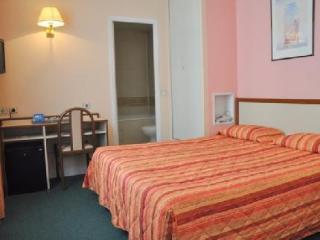 Hotel Saphir Grenelle 3*