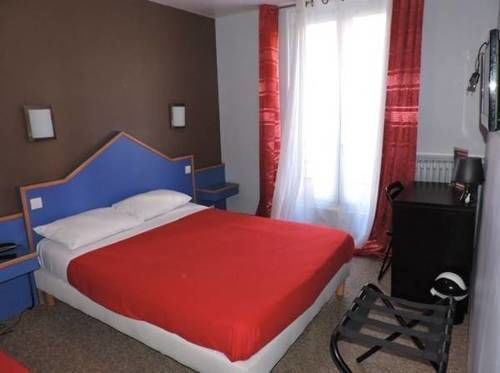 Hotel Hipotel Père-lachaise République 3*