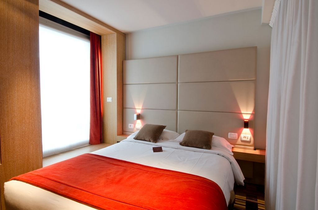 Hotel Golden Tulip Opera De Noailles Paris