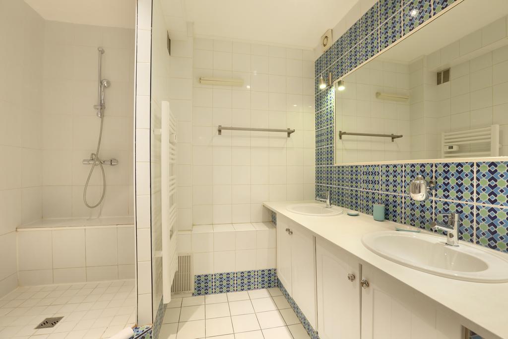 Sublime Bld Saint Germain Apartment Paris