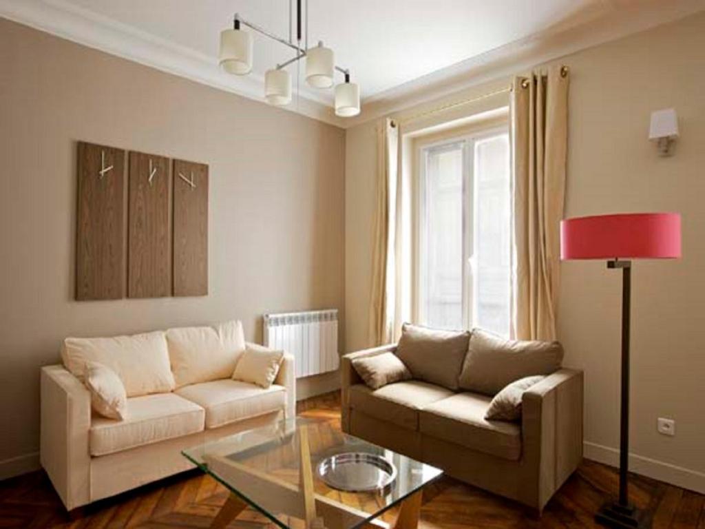 My Flat In - 8th Apartment *