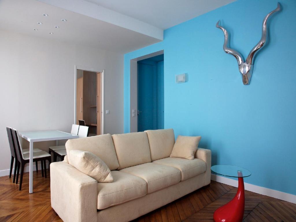 My Flat In - 8th Apartment