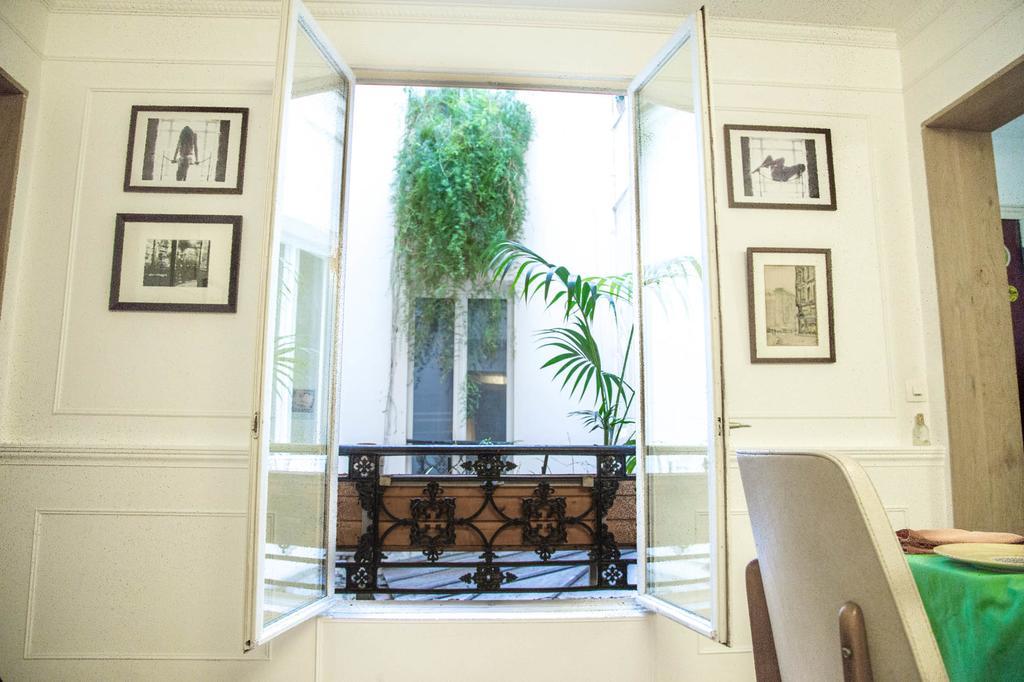 Private In A Parisian Homestay! - Close To It All! Privatunterkunft *