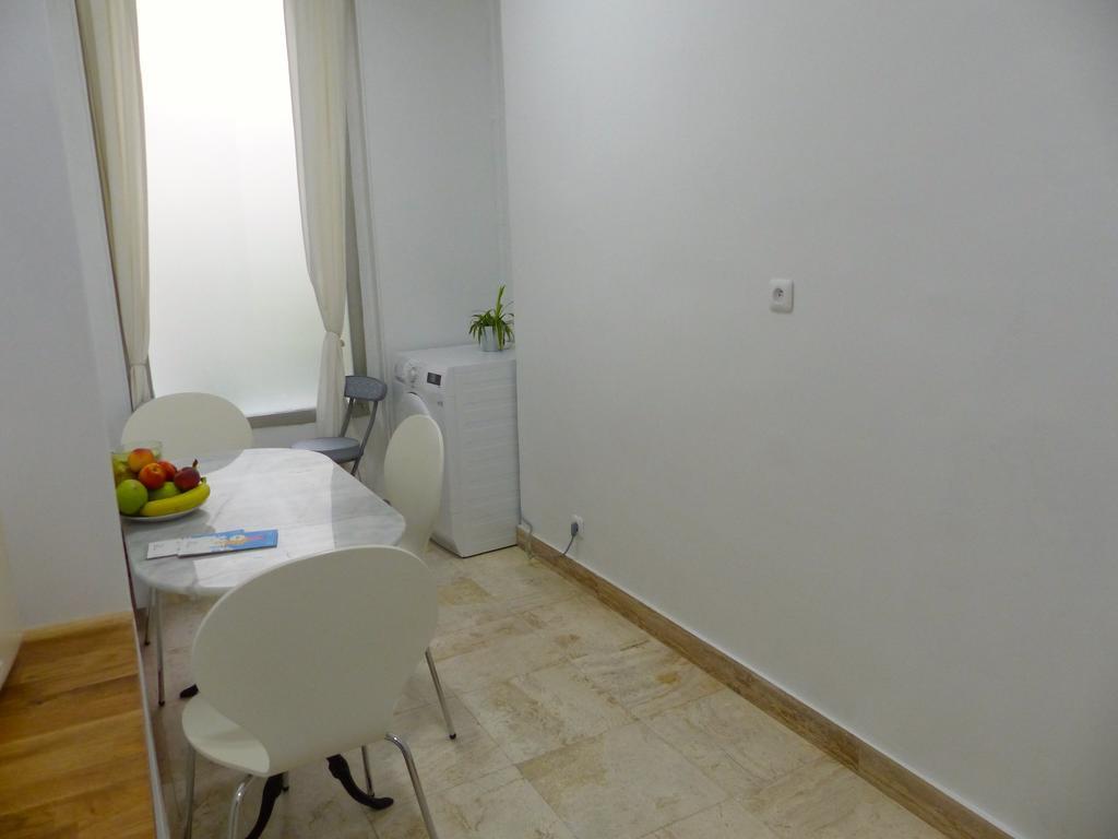 Rue Turgot Apartment