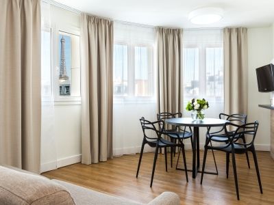 Aparthotel Citadines Tour Eiffel 4*