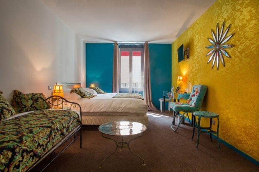 Hotel La & 3*